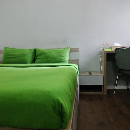 Barata Hotel Near Bandara Soekarno Hatta 탕그랑 외부 사진