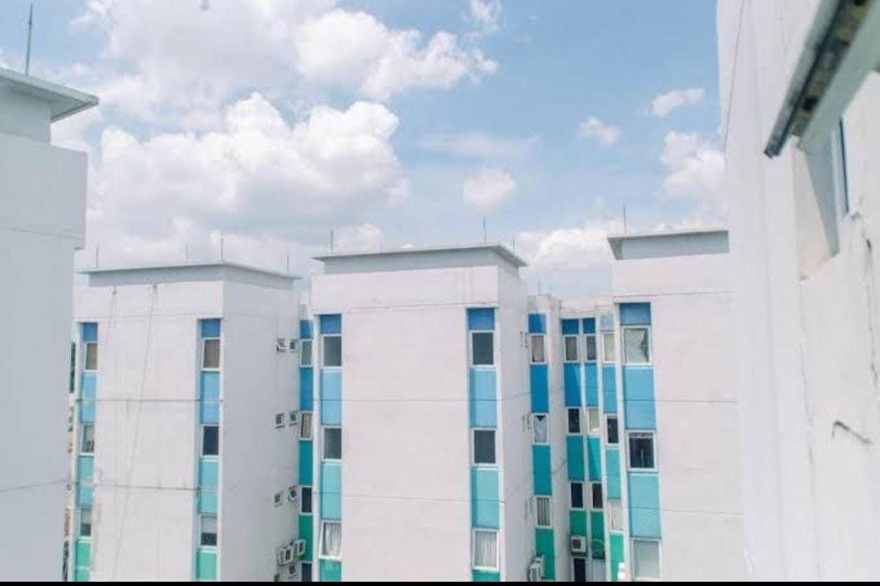 Barata Hotel Near Bandara Soekarno Hatta 탕그랑 외부 사진
